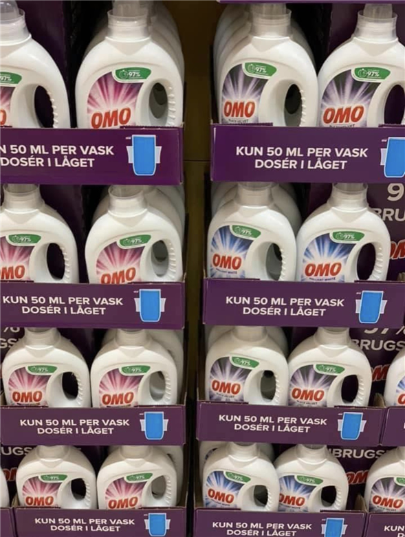 Omo Colour, black eller white